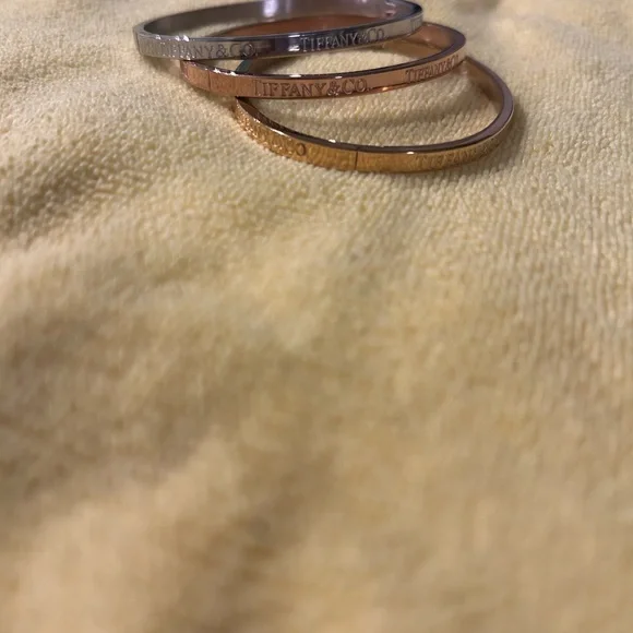 Tiffany Style Bangle Set - Picture 6 of 7